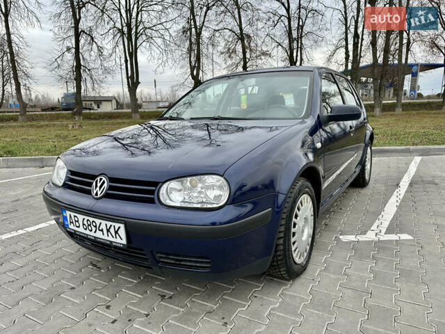 Синий Фольксваген Гольф, объемом двигателя 1.6 л и пробегом 190 тыс. км за 4300 $, фото 2 на Automoto.ua