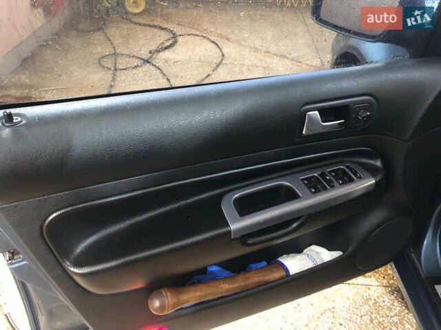 Синий Фольксваген Гольф, объемом двигателя 1.6 л и пробегом 230 тыс. км за 5000 $, фото 15 на Automoto.ua