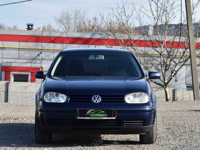 Синий Фольксваген Гольф, объемом двигателя 1.4 л и пробегом 232 тыс. км за 4750 $, фото 5 на Automoto.ua