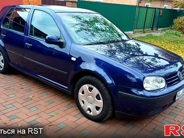 Синий Фольксваген Гольф, объемом двигателя 1.6 л и пробегом 216 тыс. км за 4850 $, фото 1 на Automoto.ua