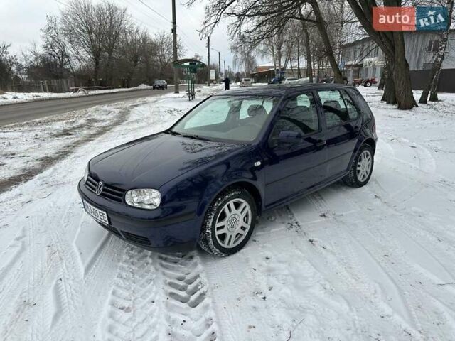 Синий Фольксваген Гольф, объемом двигателя 1.4 л и пробегом 210 тыс. км за 4600 $, фото 1 на Automoto.ua