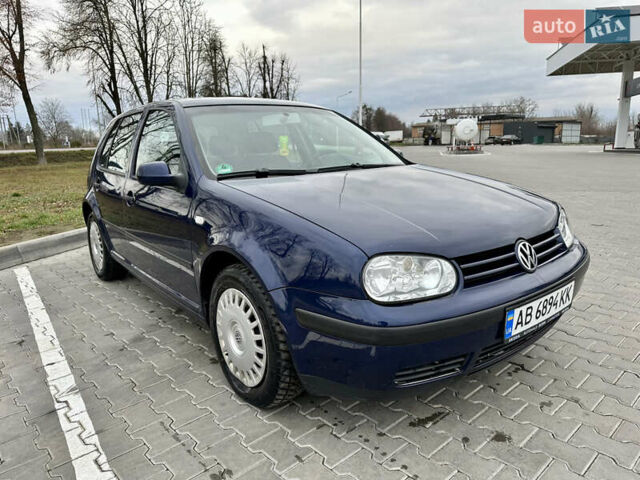 Синий Фольксваген Гольф, объемом двигателя 1.6 л и пробегом 190 тыс. км за 4300 $, фото 24 на Automoto.ua