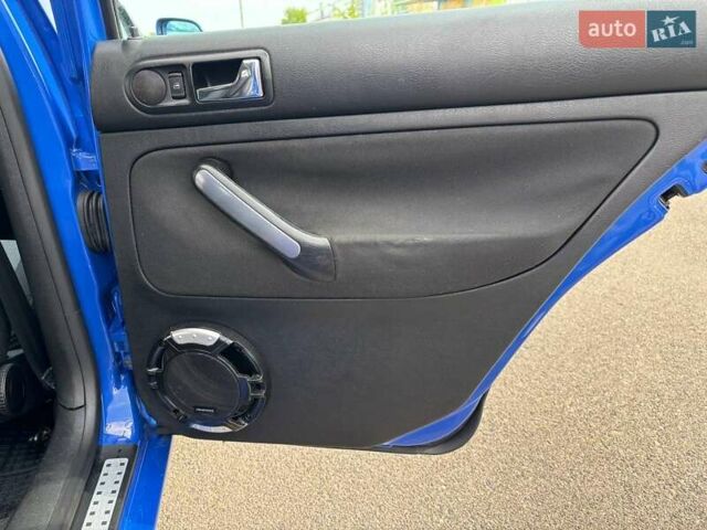 Синій Фольксваген Гольф, об'ємом двигуна 1.6 л та пробігом 256 тис. км за 3999 $, фото 16 на Automoto.ua