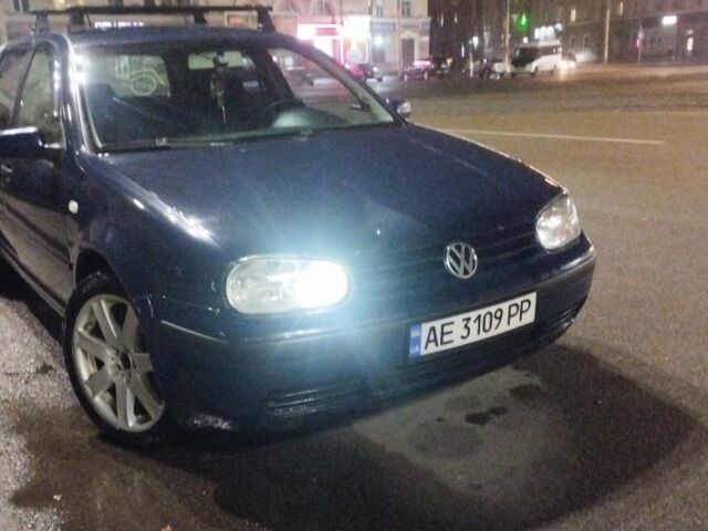 Синий Фольксваген Гольф, объемом двигателя 1.6 л и пробегом 493 тыс. км за 2500 $, фото 5 на Automoto.ua