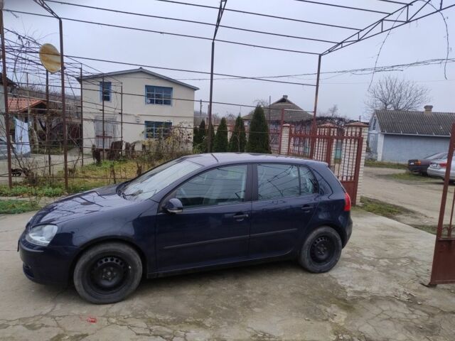 Синий Фольксваген Гольф, объемом двигателя 1.6 л и пробегом 170 тыс. км за 4000 $, фото 1 на Automoto.ua