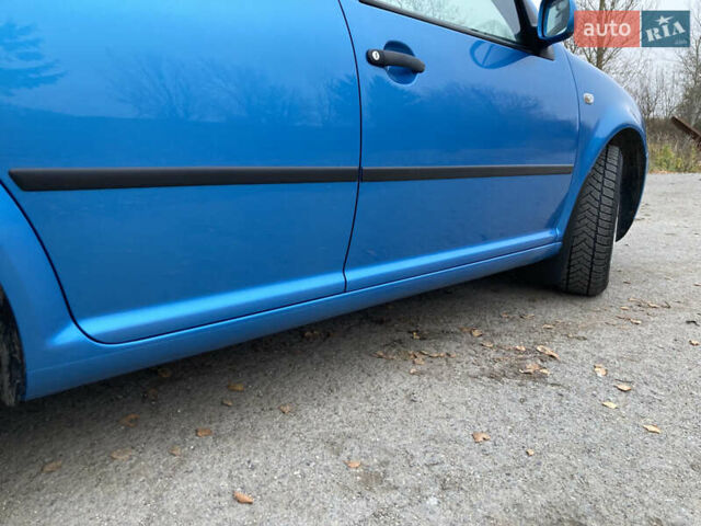 Синій Фольксваген Гольф, об'ємом двигуна 1.39 л та пробігом 204 тис. км за 4399 $, фото 13 на Automoto.ua