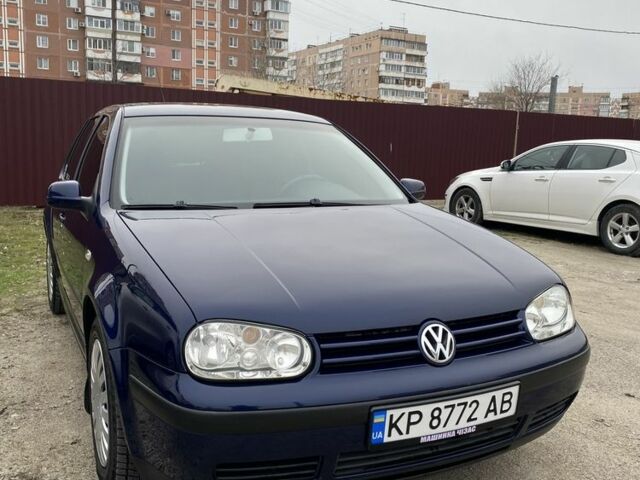 Синий Фольксваген Гольф, объемом двигателя 1.4 л и пробегом 215 тыс. км за 4650 $, фото 1 на Automoto.ua