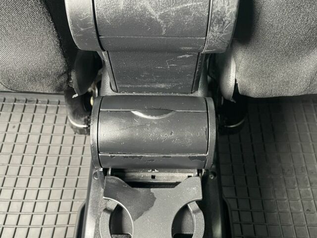 Синий Фольксваген Гольф, объемом двигателя 1.6 л и пробегом 218 тыс. км за 5100 $, фото 15 на Automoto.ua