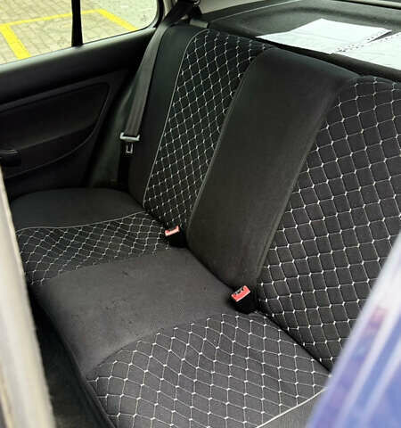 Синий Фольксваген Гольф, объемом двигателя 1.39 л и пробегом 366 тыс. км за 3800 $, фото 7 на Automoto.ua