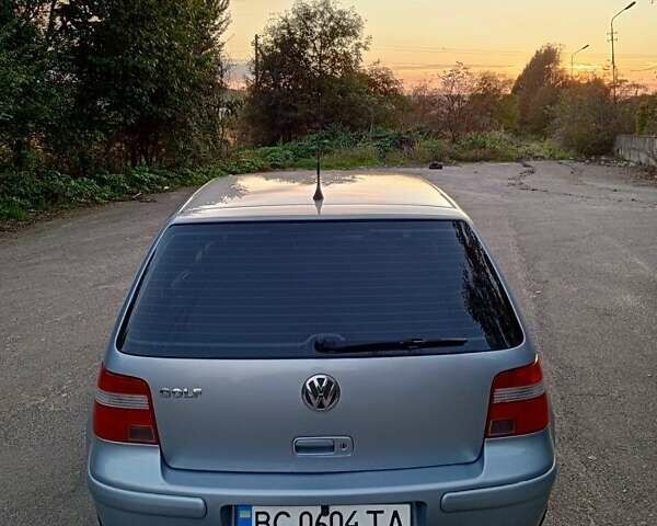 Фольксваген Гольф 2003 у Львові на Automoto.ua Синій Фольксваген Гольф, об'ємом двигуна 1.4 л та пробігом 200 тис. км за 4200 $, фото 1 на Automoto.ua