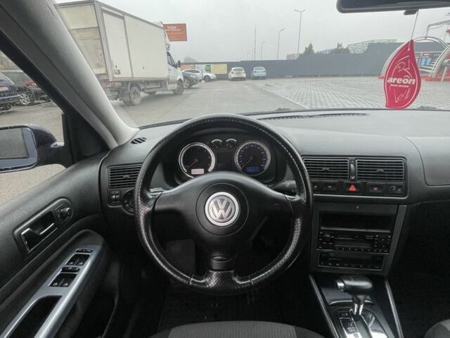 Синий Фольксваген Гольф, объемом двигателя 1.6 л и пробегом 218 тыс. км за 5100 $, фото 14 на Automoto.ua