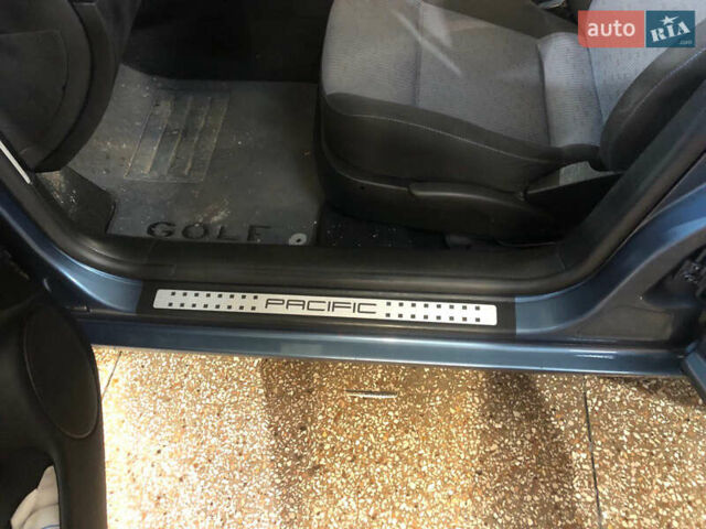Синий Фольксваген Гольф, объемом двигателя 1.6 л и пробегом 230 тыс. км за 5000 $, фото 16 на Automoto.ua