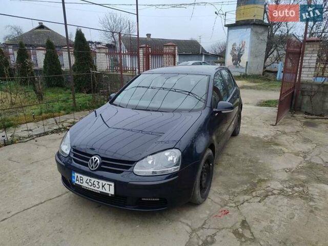 Синий Фольксваген Гольф, объемом двигателя 1.6 л и пробегом 170 тыс. км за 4000 $, фото 2 на Automoto.ua