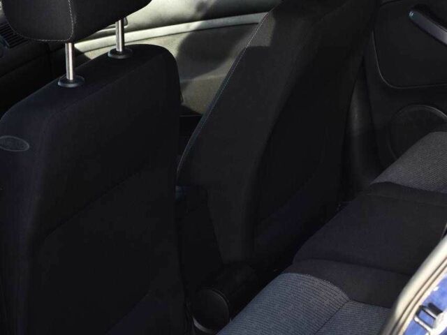 Синий Фольксваген Гольф, объемом двигателя 1.4 л и пробегом 232 тыс. км за 4750 $, фото 15 на Automoto.ua