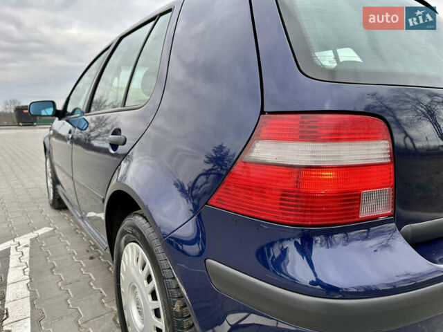 Синий Фольксваген Гольф, объемом двигателя 1.6 л и пробегом 190 тыс. км за 4300 $, фото 16 на Automoto.ua