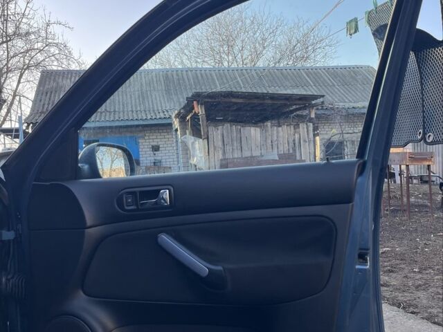 Синий Фольксваген Гольф, объемом двигателя 1.4 л и пробегом 274 тыс. км за 4900 $, фото 14 на Automoto.ua