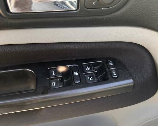 Синій Фольксваген Гольф, об'ємом двигуна 1.6 л та пробігом 257 тис. км за 4999 $, фото 20 на Automoto.ua