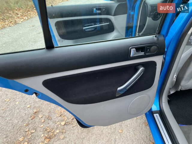 Синій Фольксваген Гольф, об'ємом двигуна 1.39 л та пробігом 204 тис. км за 4399 $, фото 33 на Automoto.ua