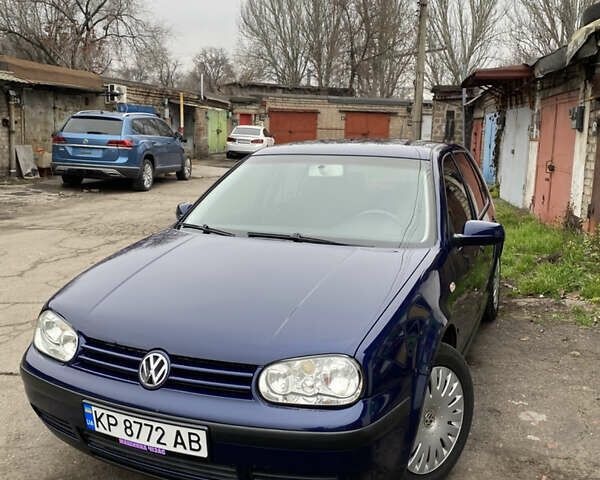 Синий Фольксваген Гольф, объемом двигателя 1.39 л и пробегом 215 тыс. км за 4650 $, фото 16 на Automoto.ua