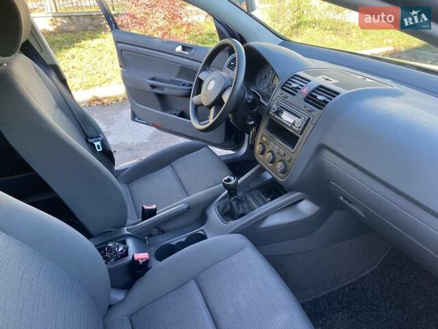 Синий Фольксваген Гольф, объемом двигателя 1.4 л и пробегом 175 тыс. км за 5299 $, фото 35 на Automoto.ua