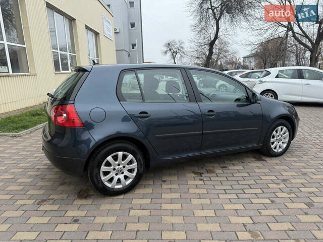 Синий Фольксваген Гольф, объемом двигателя 1.6 л и пробегом 171 тыс. км за 5350 $, фото 7 на Automoto.ua