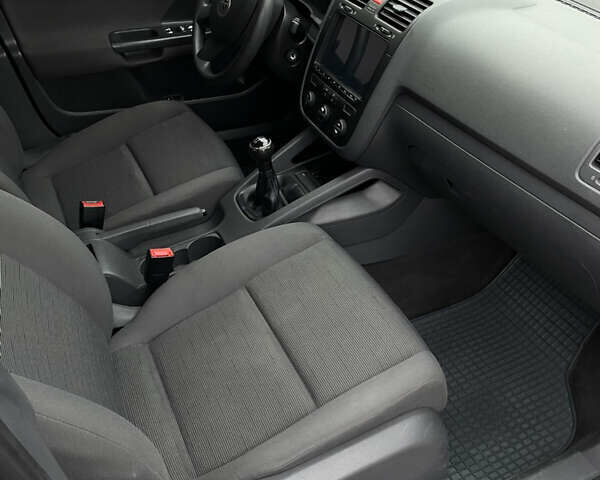 Синій Фольксваген Гольф, об'ємом двигуна 1.4 л та пробігом 161 тис. км за 3500 $, фото 34 на Automoto.ua