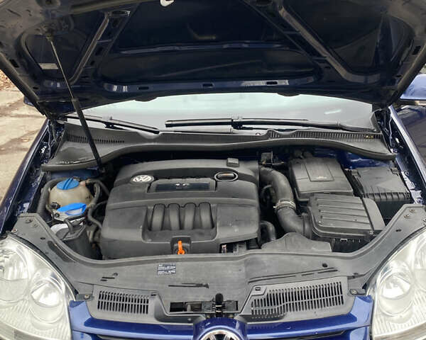 Синий Фольксваген Гольф, объемом двигателя 1.6 л и пробегом 230 тыс. км за 5300 $, фото 17 на Automoto.ua