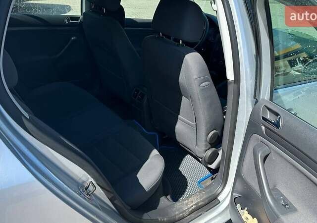 Синий Фольксваген Гольф, объемом двигателя 1.98 л и пробегом 145 тыс. км за 6500 $, фото 9 на Automoto.ua