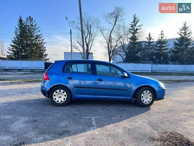 Синий Фольксваген Гольф, объемом двигателя 1.6 л и пробегом 212 тыс. км за 6000 $, фото 3 на Automoto.ua