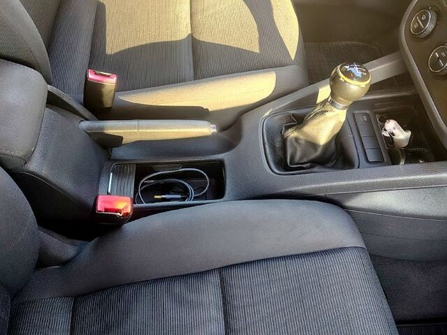 Синий Фольксваген Гольф, объемом двигателя 1.4 л и пробегом 312 тыс. км за 4800 $, фото 12 на Automoto.ua