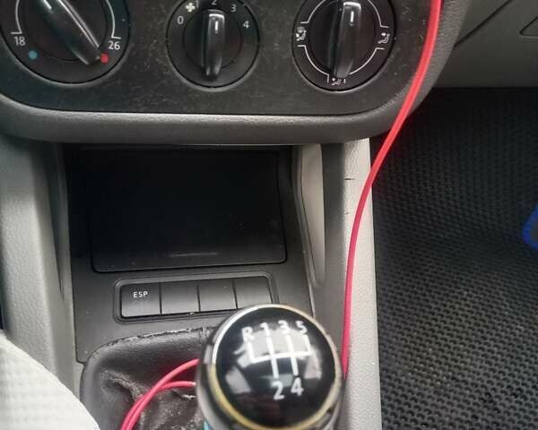 Синий Фольксваген Гольф, объемом двигателя 1.9 л и пробегом 314 тыс. км за 5150 $, фото 41 на Automoto.ua