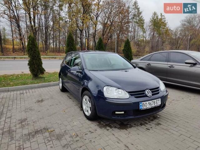 Синий Фольксваген Гольф, объемом двигателя 1.4 л и пробегом 212 тыс. км за 3900 $, фото 11 на Automoto.ua