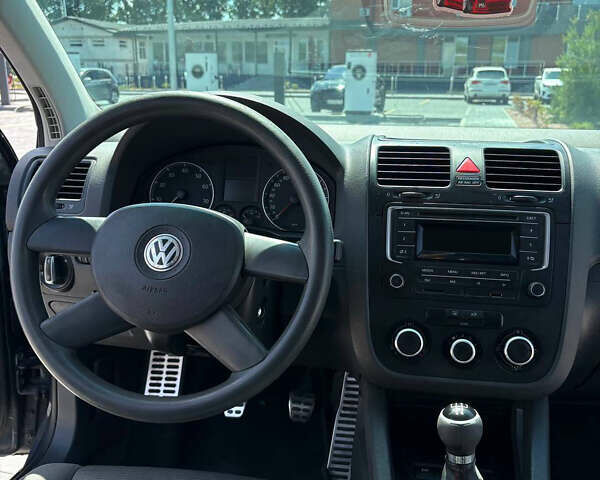 Синий Фольксваген Гольф, объемом двигателя 1.6 л и пробегом 386 тыс. км за 4700 $, фото 14 на Automoto.ua