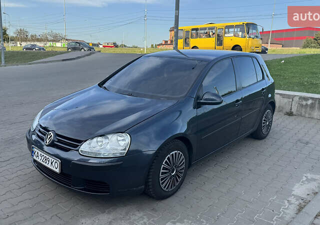 Синій Фольксваген Гольф, об'ємом двигуна 1.6 л та пробігом 270 тис. км за 5600 $, фото 1 на Automoto.ua