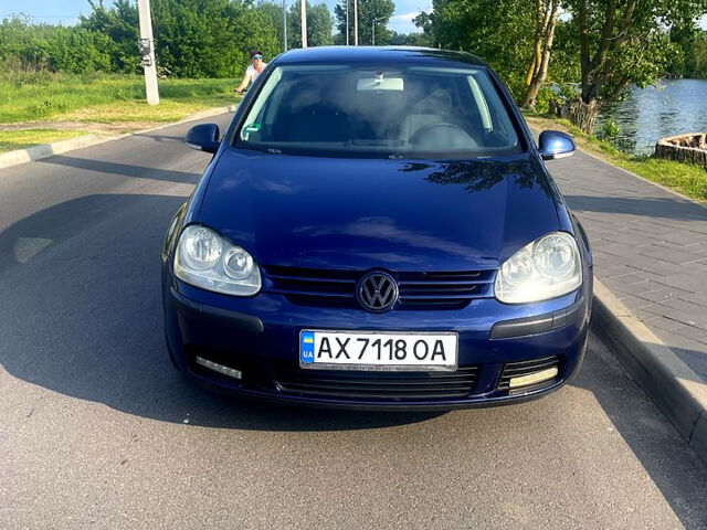 Фольксваген Гольф 2004 в Василькове на Automoto.ua Синий Фольксваген Гольф, объемом двигателя 1.6 л и пробегом 206 тыс. км за 4299 $, фото 6 на Automoto.ua
