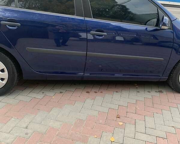 Фольксваген Гольф 2004 у Вінниці на Automoto.ua Синій Фольксваген Гольф, об'ємом двигуна 1.39 л та пробігом 205 тис. км за 5300 $, фото 5 на Automoto.ua