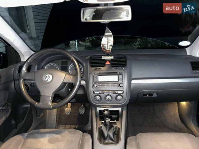 Синій Фольксваген Гольф, об'ємом двигуна 1.6 л та пробігом 212 тис. км за 5200 $, фото 14 на Automoto.ua