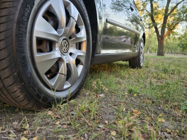 Синий Фольксваген Гольф, объемом двигателя 1.6 л и пробегом 250 тыс. км за 5700 $, фото 4 на Automoto.ua