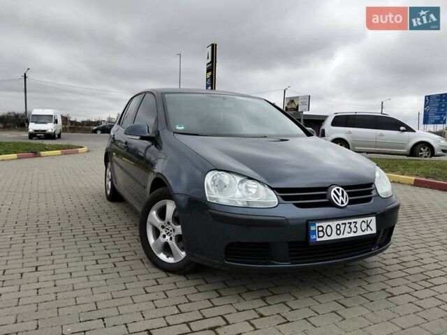 Синий Фольксваген Гольф, объемом двигателя 1.39 л и пробегом 217 тыс. км за 4500 $, фото 6 на Automoto.ua