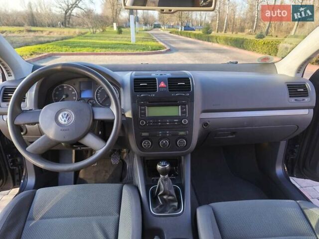 Синий Фольксваген Гольф, объемом двигателя 1.6 л и пробегом 174 тыс. км за 5500 $, фото 26 на Automoto.ua