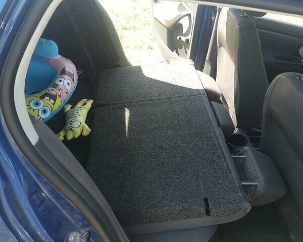 Синій Фольксваген Гольф, об'ємом двигуна 1.6 л та пробігом 298 тис. км за 4500 $, фото 12 на Automoto.ua