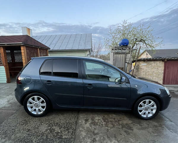 Синий Фольксваген Гольф, объемом двигателя 1.6 л и пробегом 240 тыс. км за 5700 $, фото 2 на Automoto.ua