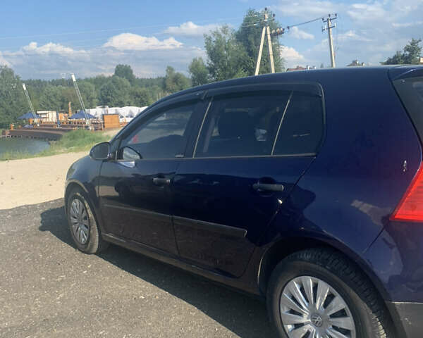 Синий Фольксваген Гольф, объемом двигателя 1.6 л и пробегом 260 тыс. км за 4900 $, фото 3 на Automoto.ua