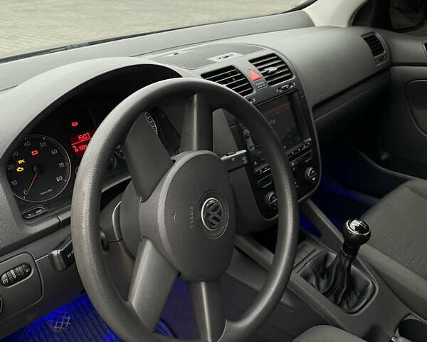 Синій Фольксваген Гольф, об'ємом двигуна 1.4 л та пробігом 161 тис. км за 3500 $, фото 41 на Automoto.ua