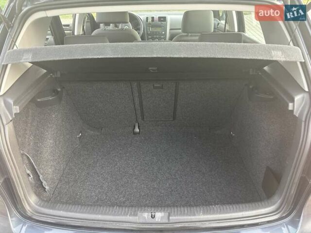 Синий Фольксваген Гольф, объемом двигателя 1.39 л и пробегом 216 тыс. км за 5000 $, фото 14 на Automoto.ua