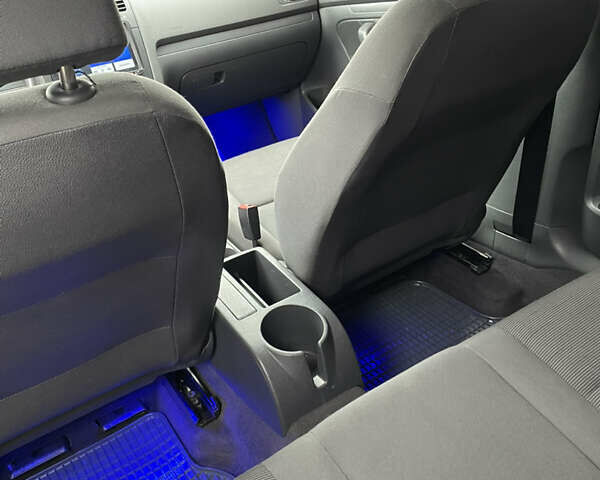 Синій Фольксваген Гольф, об'ємом двигуна 1.4 л та пробігом 161 тис. км за 3500 $, фото 33 на Automoto.ua