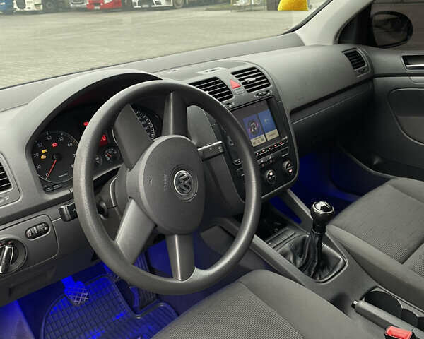 Синій Фольксваген Гольф, об'ємом двигуна 1.4 л та пробігом 161 тис. км за 3500 $, фото 43 на Automoto.ua