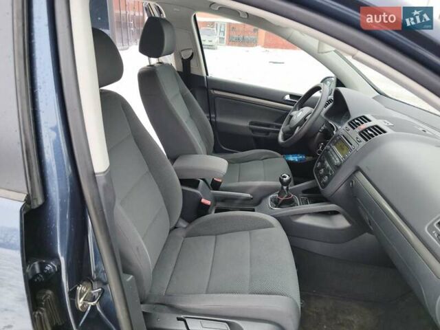 Синій Фольксваген Гольф, об'ємом двигуна 1.6 л та пробігом 173 тис. км за 5300 $, фото 35 на Automoto.ua