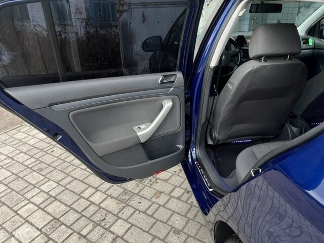 Синий Фольксваген Гольф, объемом двигателя 0 л и пробегом 267 тыс. км за 4800 $, фото 12 на Automoto.ua