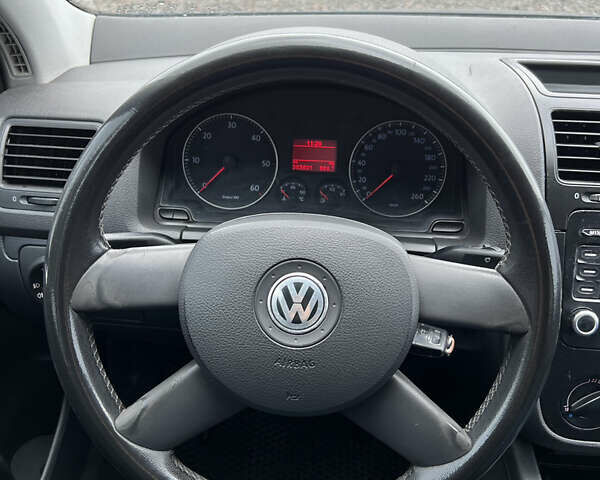 Синий Фольксваген Гольф, объемом двигателя 1.9 л и пробегом 280 тыс. км за 5500 $, фото 10 на Automoto.ua